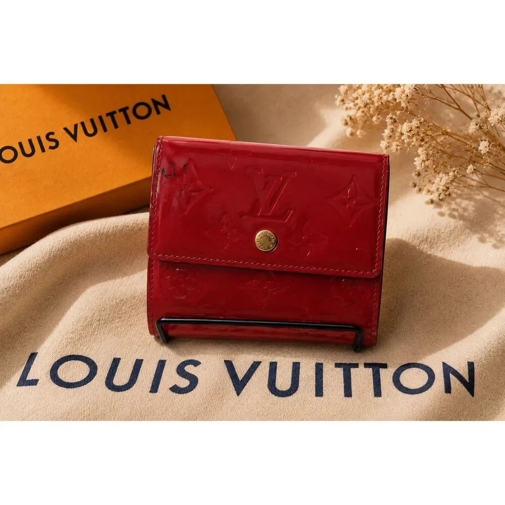 Louis Vuitton Authentic Monogram VERNIS Pomme D'amour Trifold Purse Wallet Auth